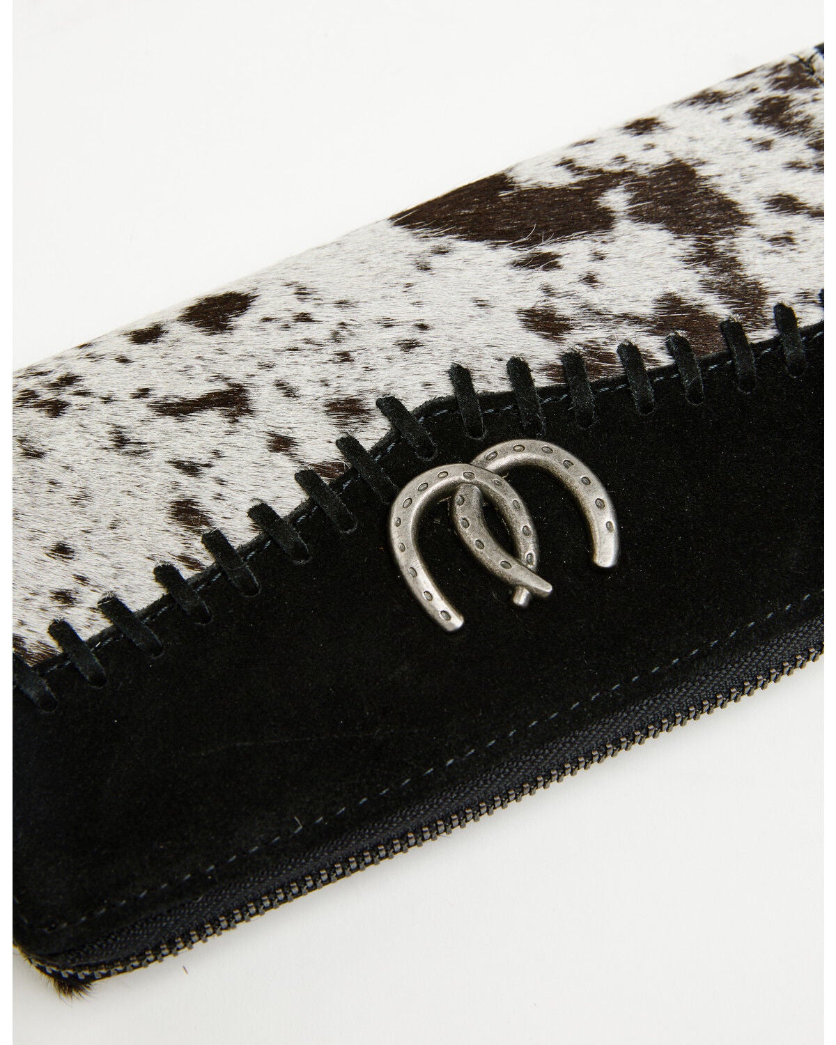 Image #4 - Idyllwind Women's Lyndale Double Horseshoe Hair-On Wallet, Black, hi-res