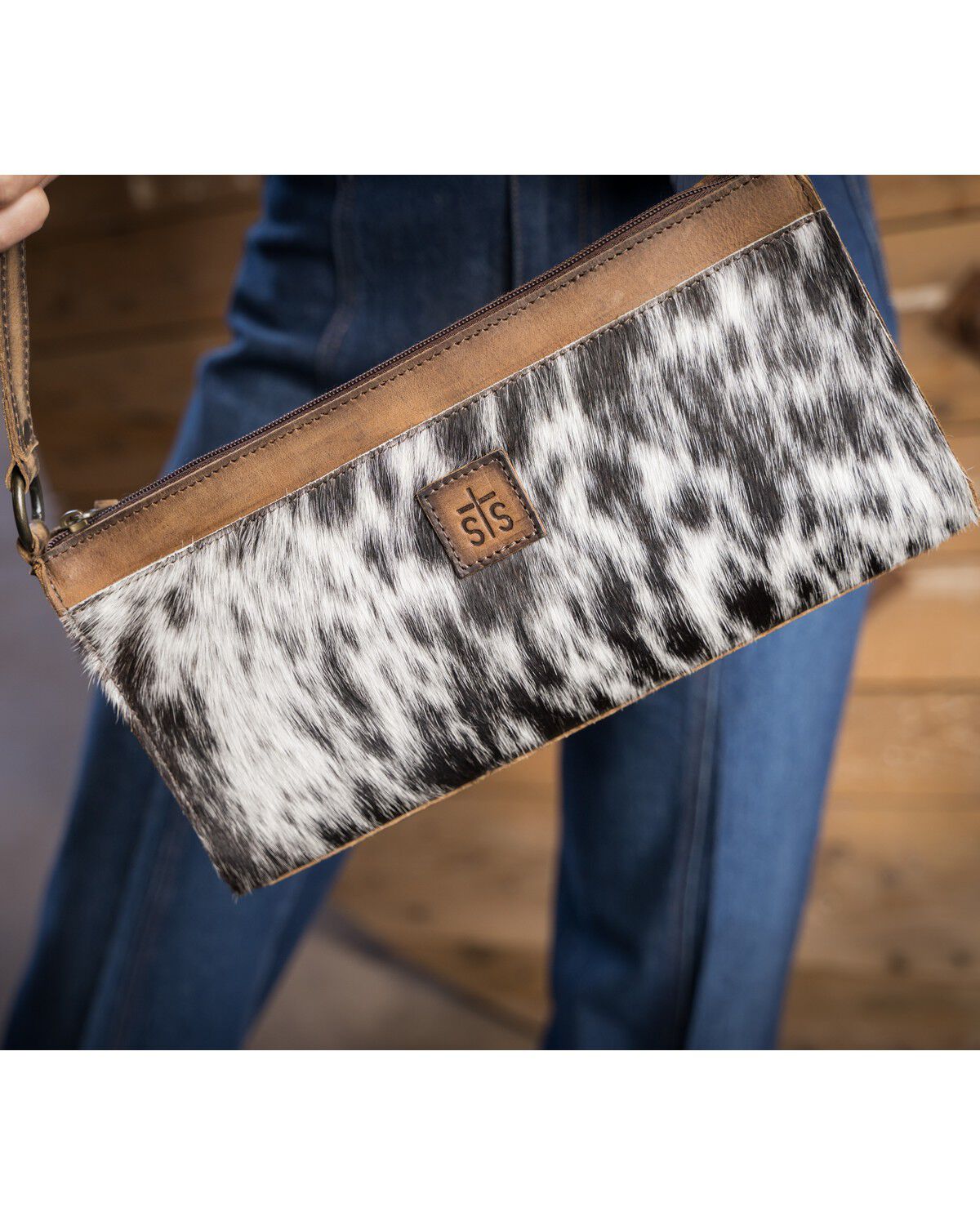 Image #8 - STS Ranchwear by Carroll Women's Cowhide Bailey Bag, Brown, hi-res