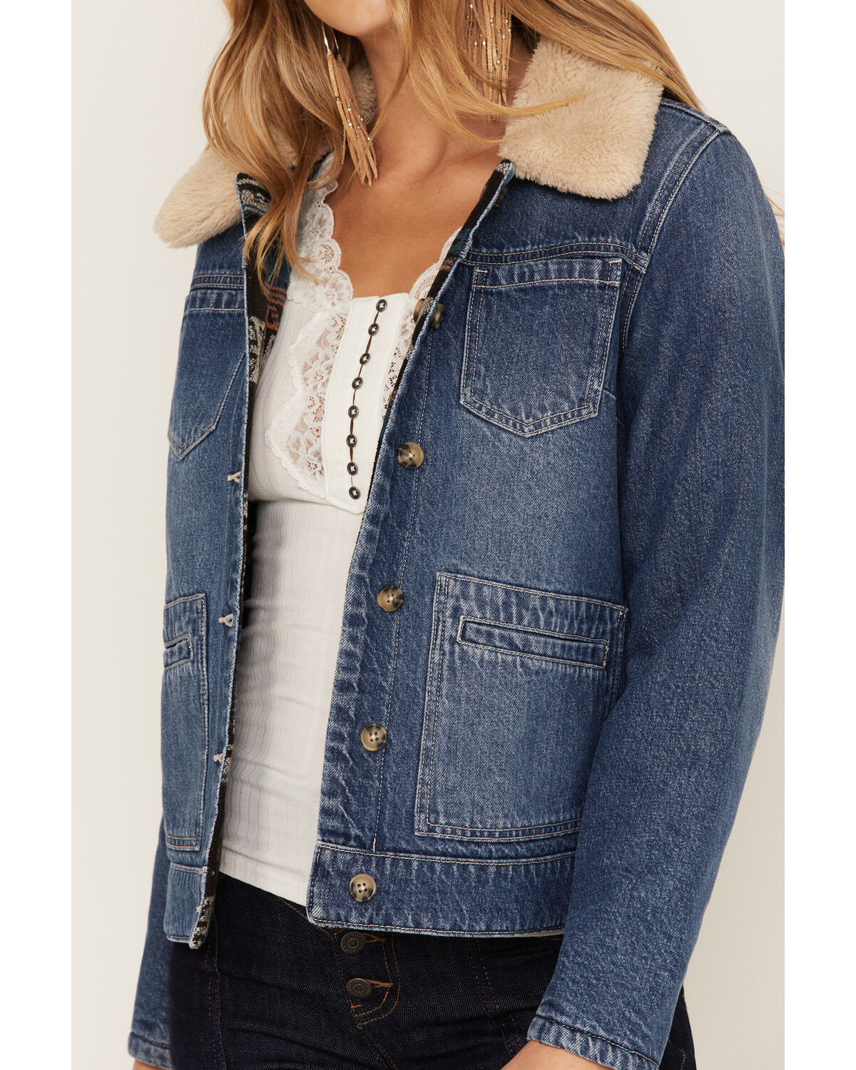 Image #3 - Idyllwind Women's Medium Wash Reversible Sherpa Blanket Denim Jacket, Dark Wash, hi-res
