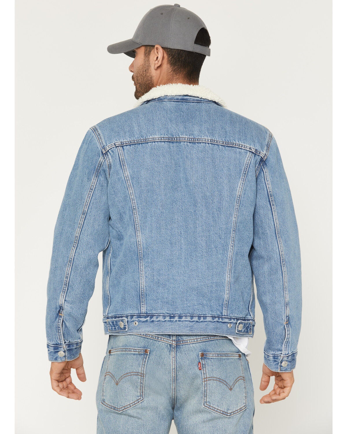 Image #4 - Levi's Men's Light Wash Denim Sherpa Lined Snap Trucker Jacket, Light Wash, hi-res
