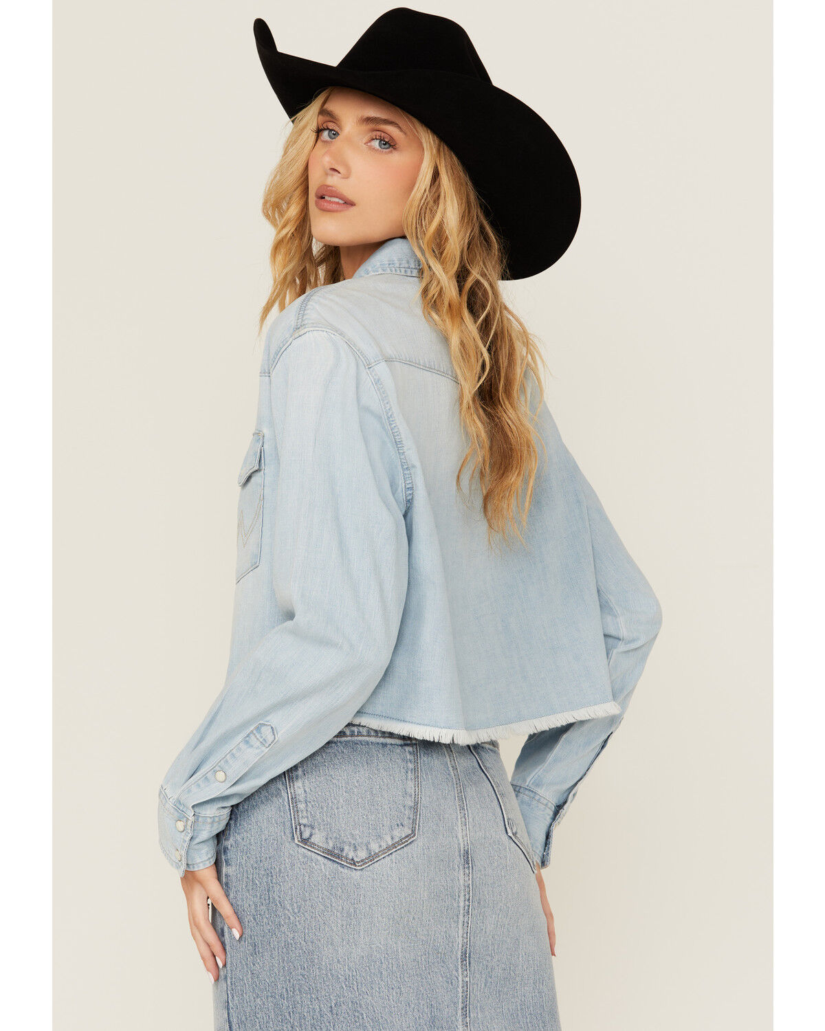 Image #4 - Wrangler Retro Women's Long Sleeve Snap Denim Cropped Western Shirt, Blue, hi-res