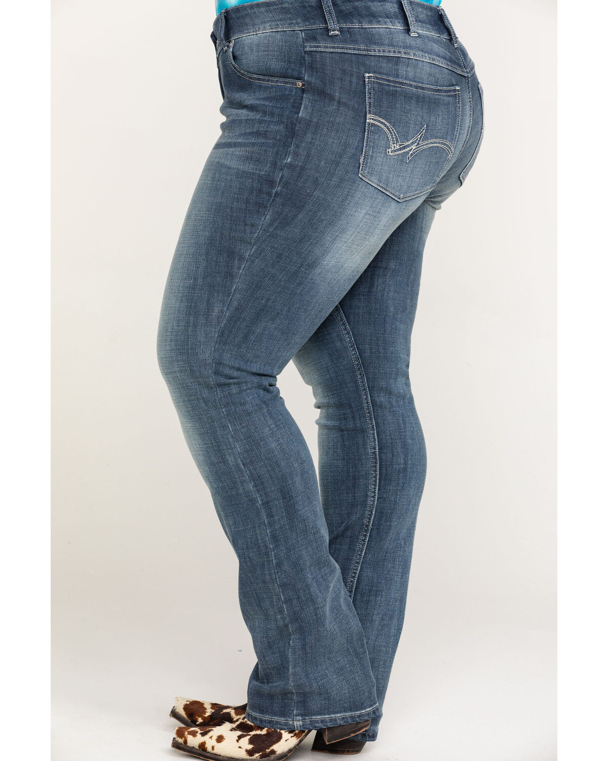 wrangler women's straight leg jeans