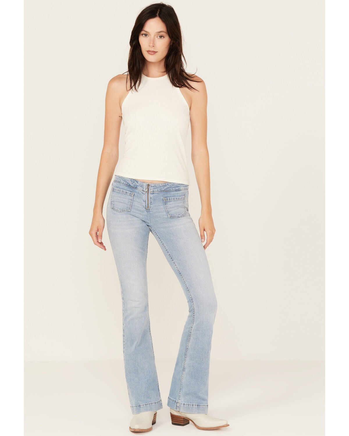 Shyanne Women's Desert Lily Light Wash Low Rise Bootcut Jeans, Light Wash, hi-res