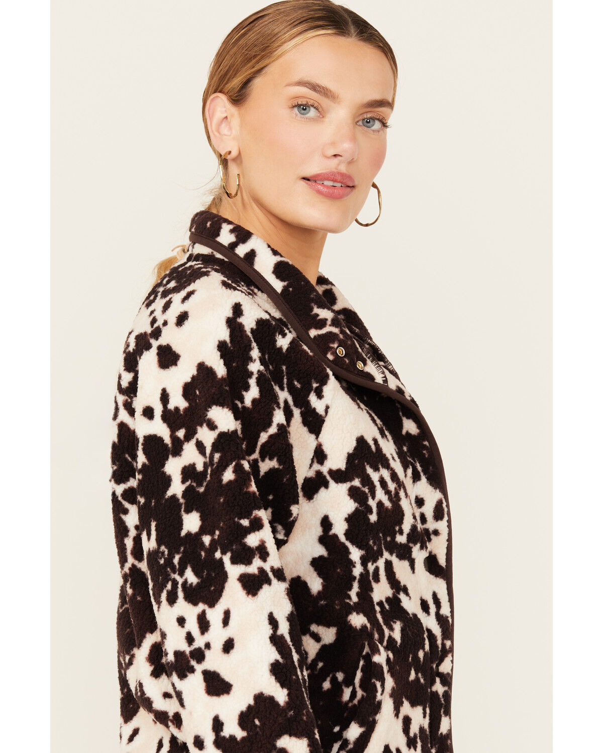 Image #2 - Wrangler Retro Women's Cow Print Sherpa Pullover, Brown, hi-res