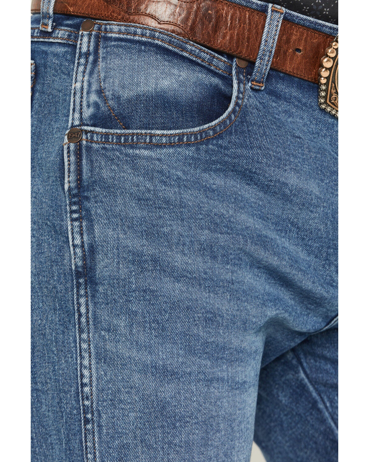 Image #2 - Wrangler Retro Men's 77MWZ Gunter Medium Wash Slim Bootcut Stretch Denim Jeans, Medium Wash, hi-res