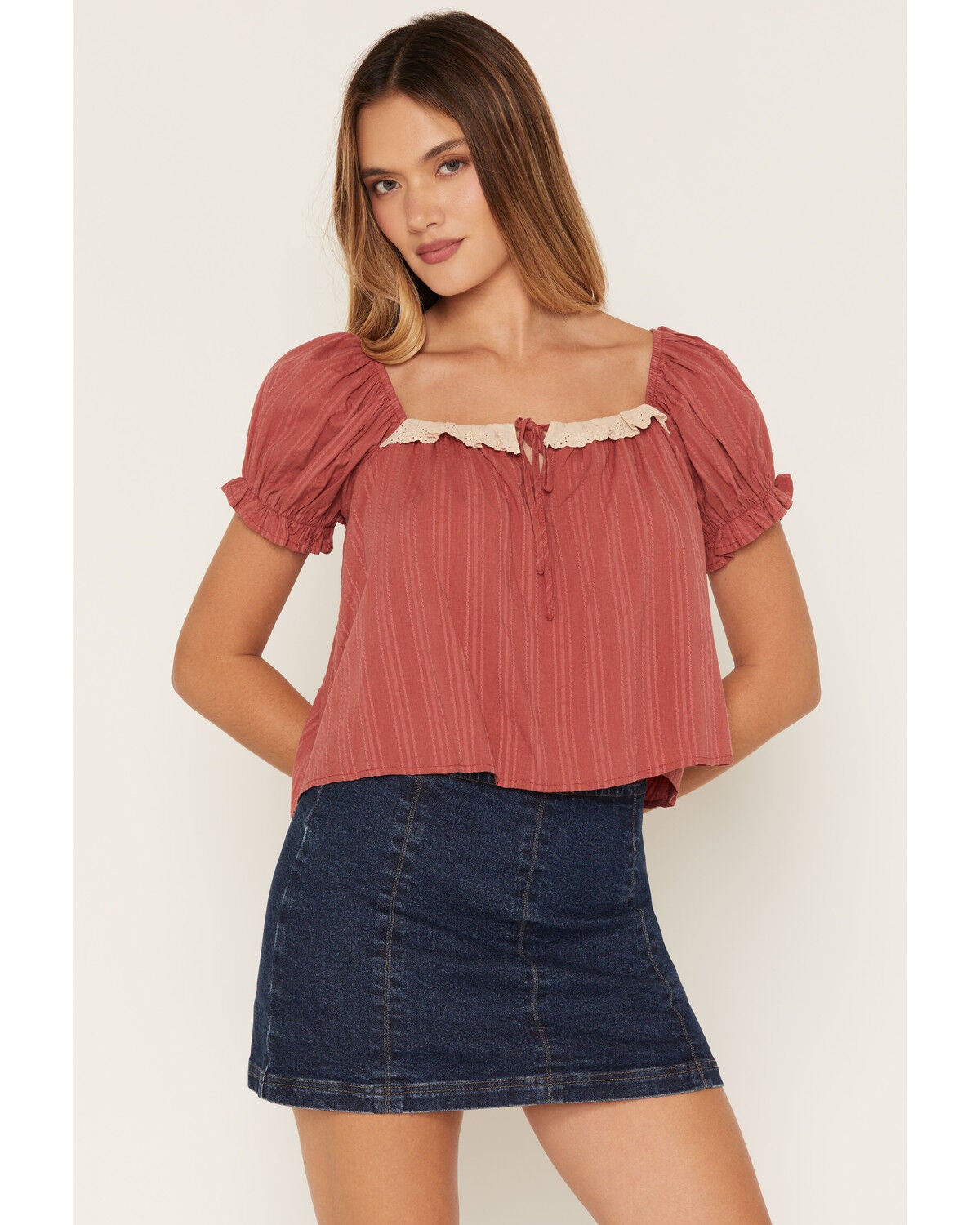 Cleo + Wolf Women's Short Sleeve Lace Trim Babydoll Top, Rose, hi-res