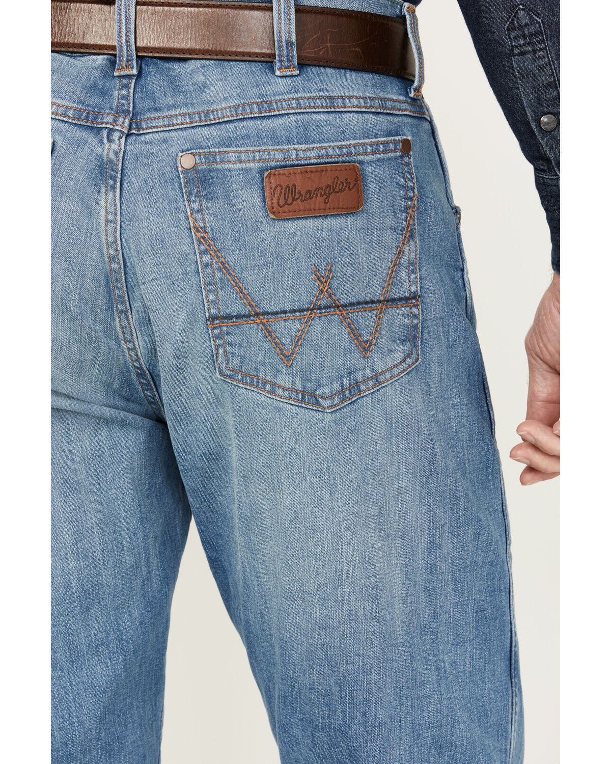 Image #4 - Wrangler Retro Men's Fergus Medium Wash Slim Straight Stretch Denim Jeans, Medium Wash, hi-res