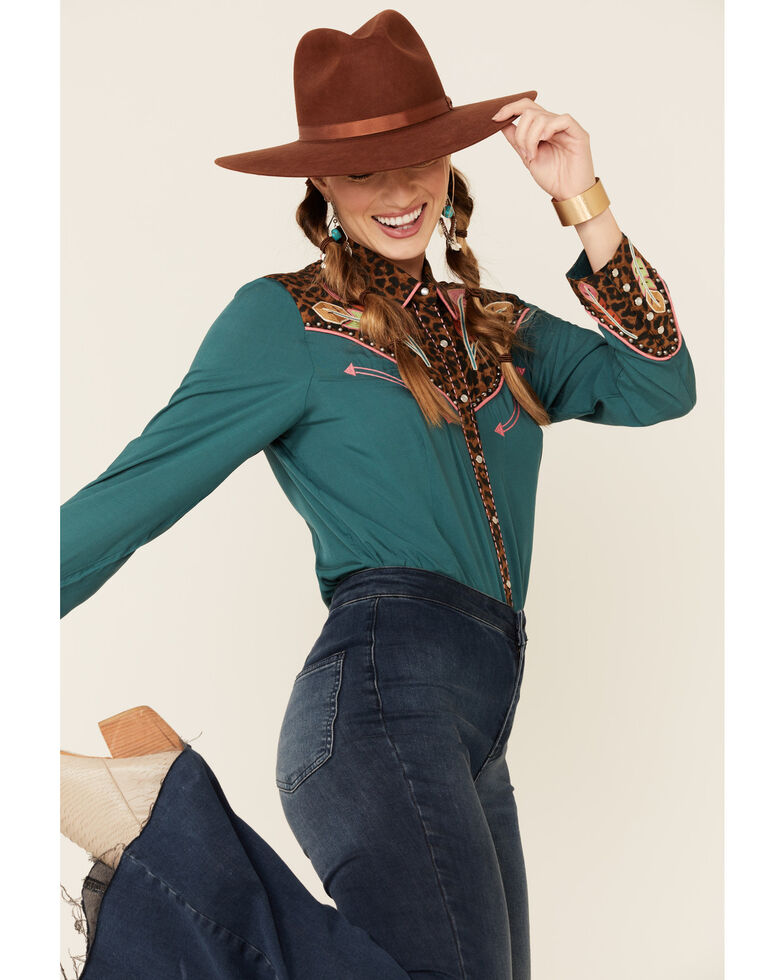 Double D Ranch Women's Green Cheetah Feather Long Sleeve Snap Western Shirt , Green, hi-res