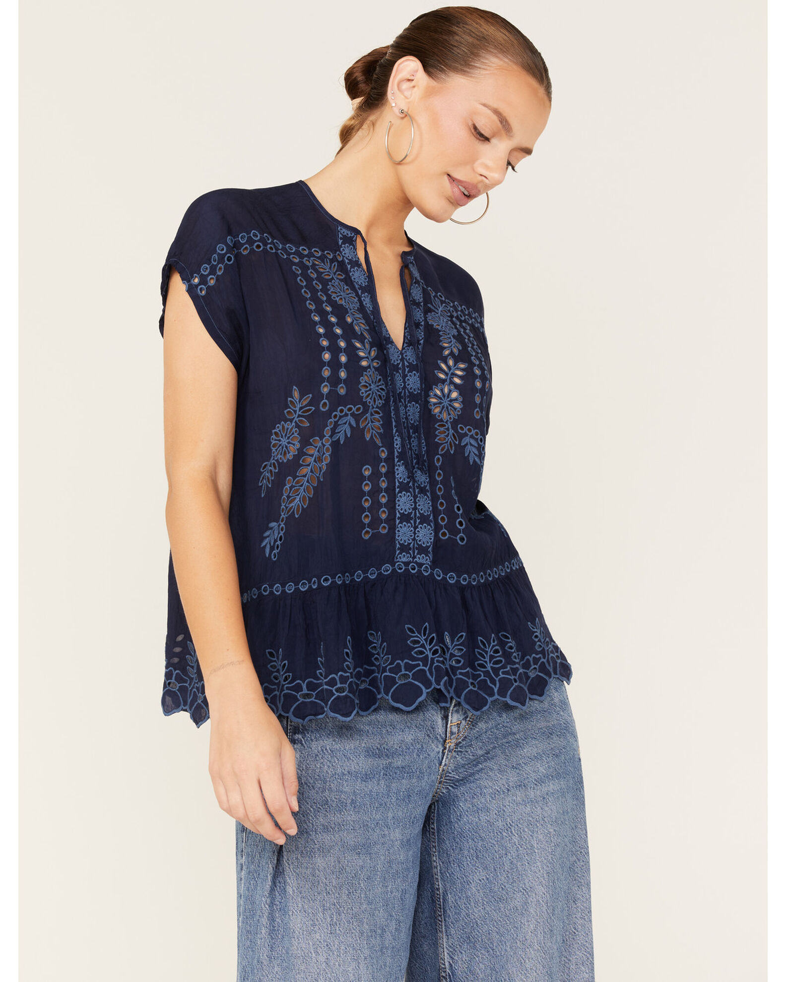 Johnny Was Women s Clemence Eyelet Lace Blouse