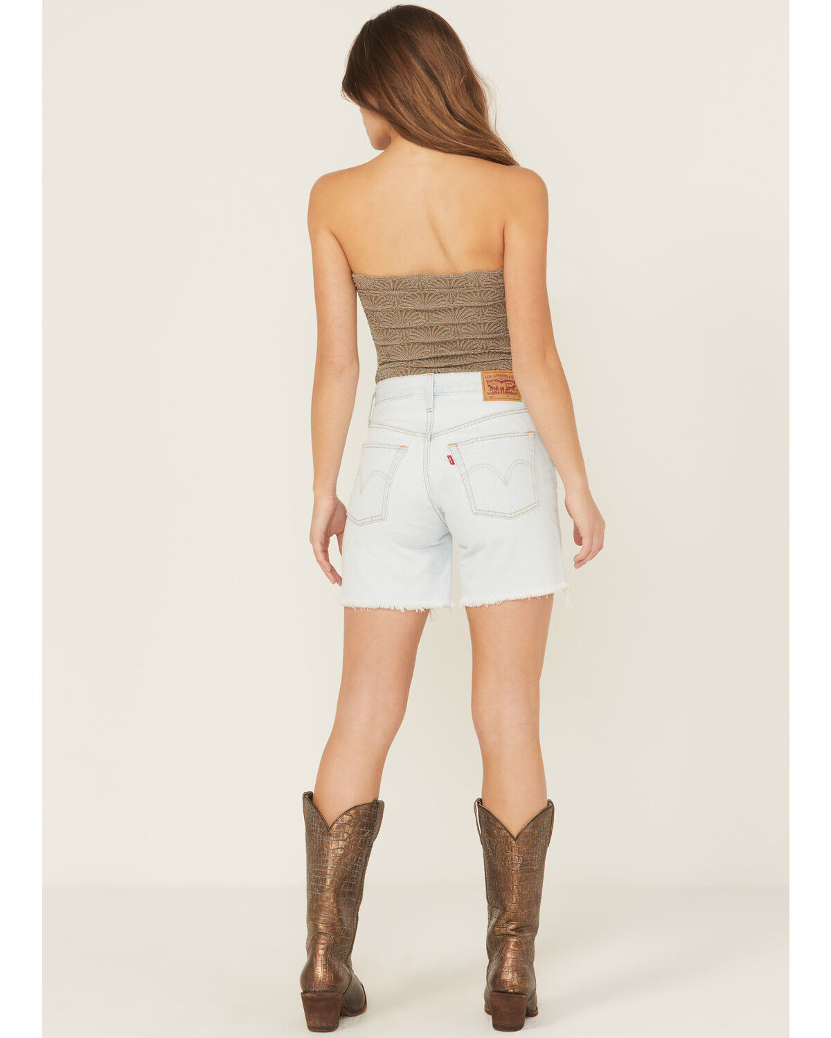 Image #3 - Levi's Women's 501® Fade Off Light Wash High Rise Mid Thigh Denim Shorts, Light Wash, hi-res