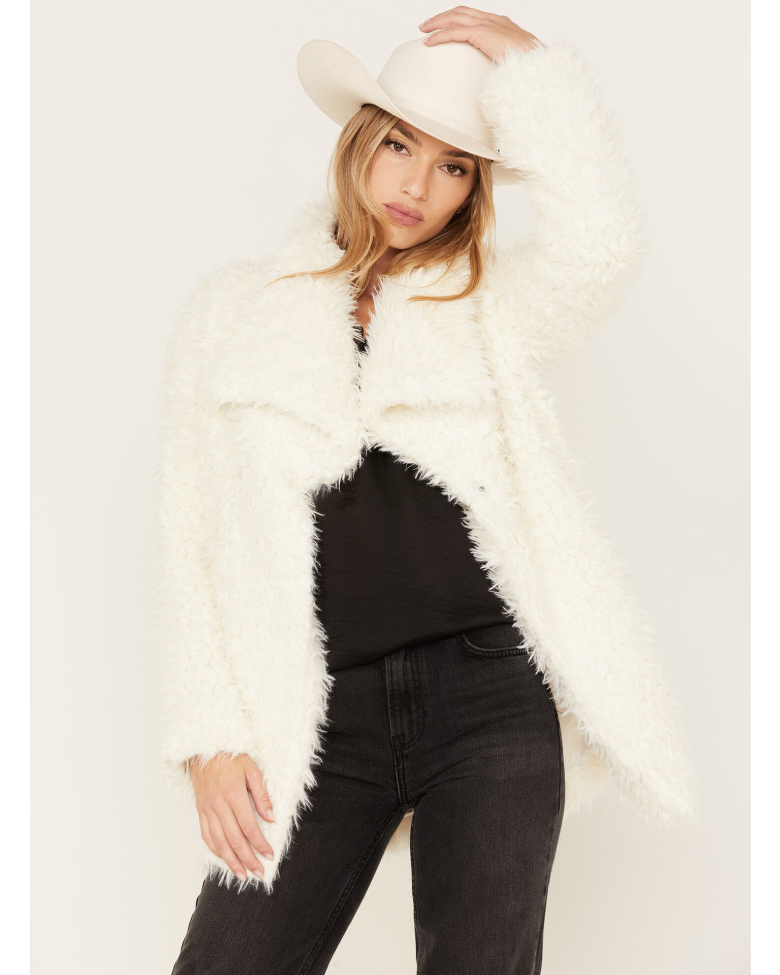 Image #1 - Shyanne Women's Faux Fur Fluffy Coat, , hi-res