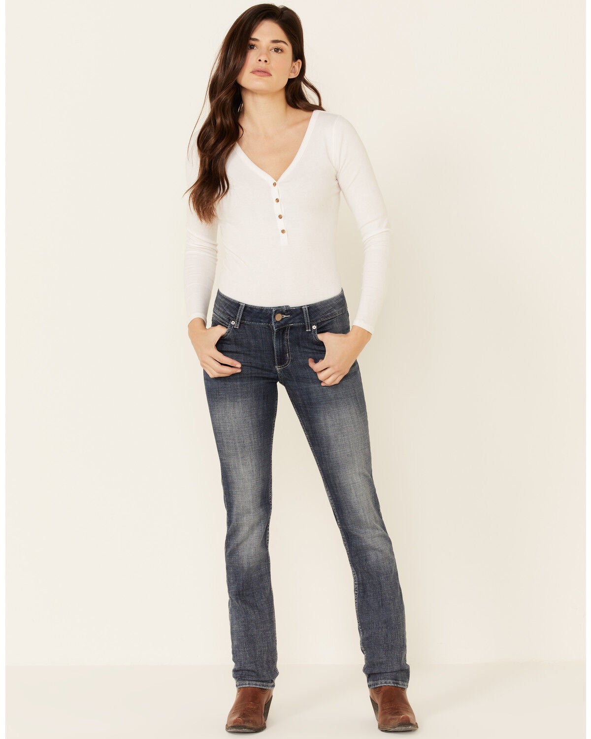 Wrangler Women's Medium Wash Straight Leg Jeans, Med Blue, hi-res