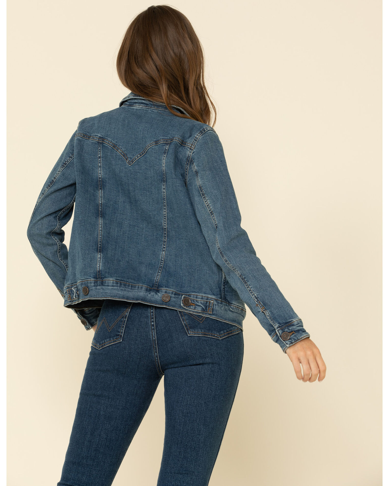 Wrangler Women s Dark Wash Classic Fit Denim Jacket Country Outfitter