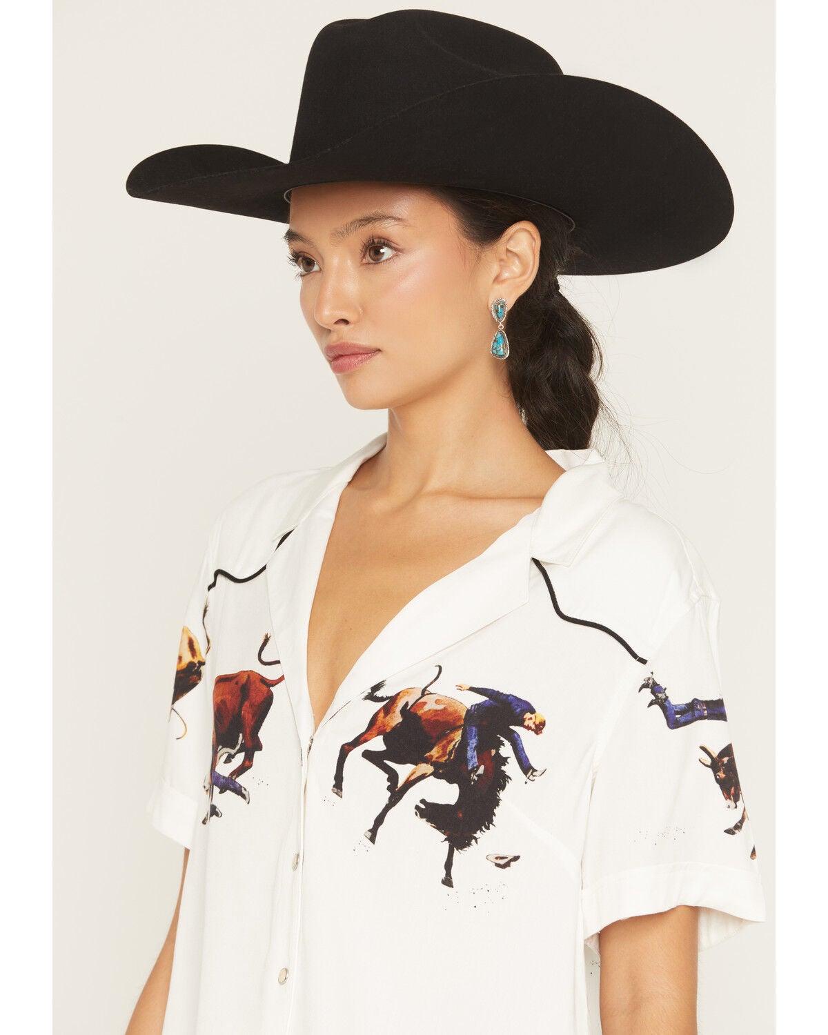 Image #2 - Wrangler X Lainey Wilson Women's Cowboy Short Sleeve Snap Camp Shirt, White, hi-res