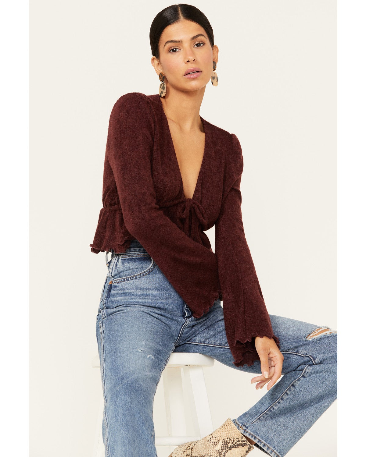 Wild Moss Women's Burgundy Tie Front Cropped Cardigan Sweater